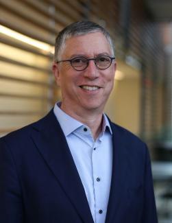Dr. David Bemran