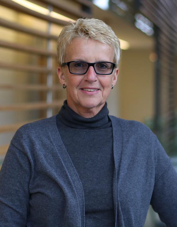   Claudia Trost