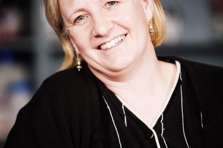  Joyce deVette-McPhail